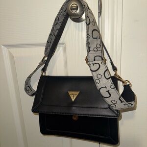 GUESS Black Crossbody Bag with Logo Strap